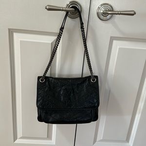 Yves Saint Laurent Niki Medium Flapbag Crinkled Calfskin
